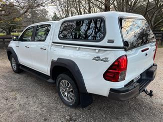 2017 Toyota Hilux - Thumbnail