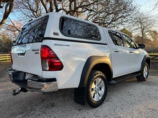 2017 Toyota Hilux - Thumbnail