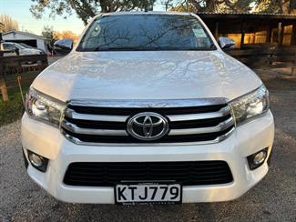 2017 Toyota Hilux - Thumbnail