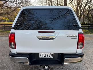 2017 Toyota Hilux - Thumbnail