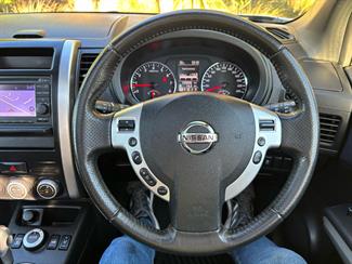 2013 Nissan X-Trail - Thumbnail