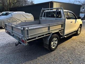 2016 Toyota Hilux - Thumbnail