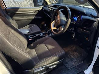 2016 Toyota Hilux - Thumbnail