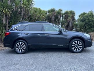 2015 Subaru Outback - Thumbnail
