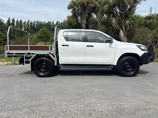 2018 Toyota Hilux - Thumbnail