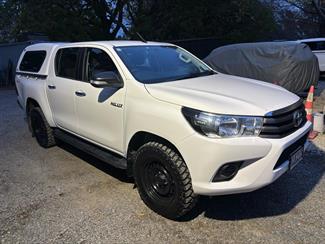 2017 Toyota Hilux - Thumbnail