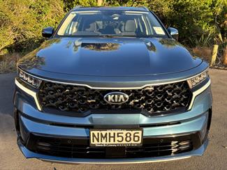 2021 Kia Sorento - Thumbnail