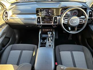 2021 Kia Sorento - Thumbnail