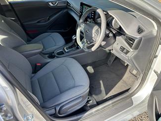 2022 Hyundai Ioniq - Thumbnail