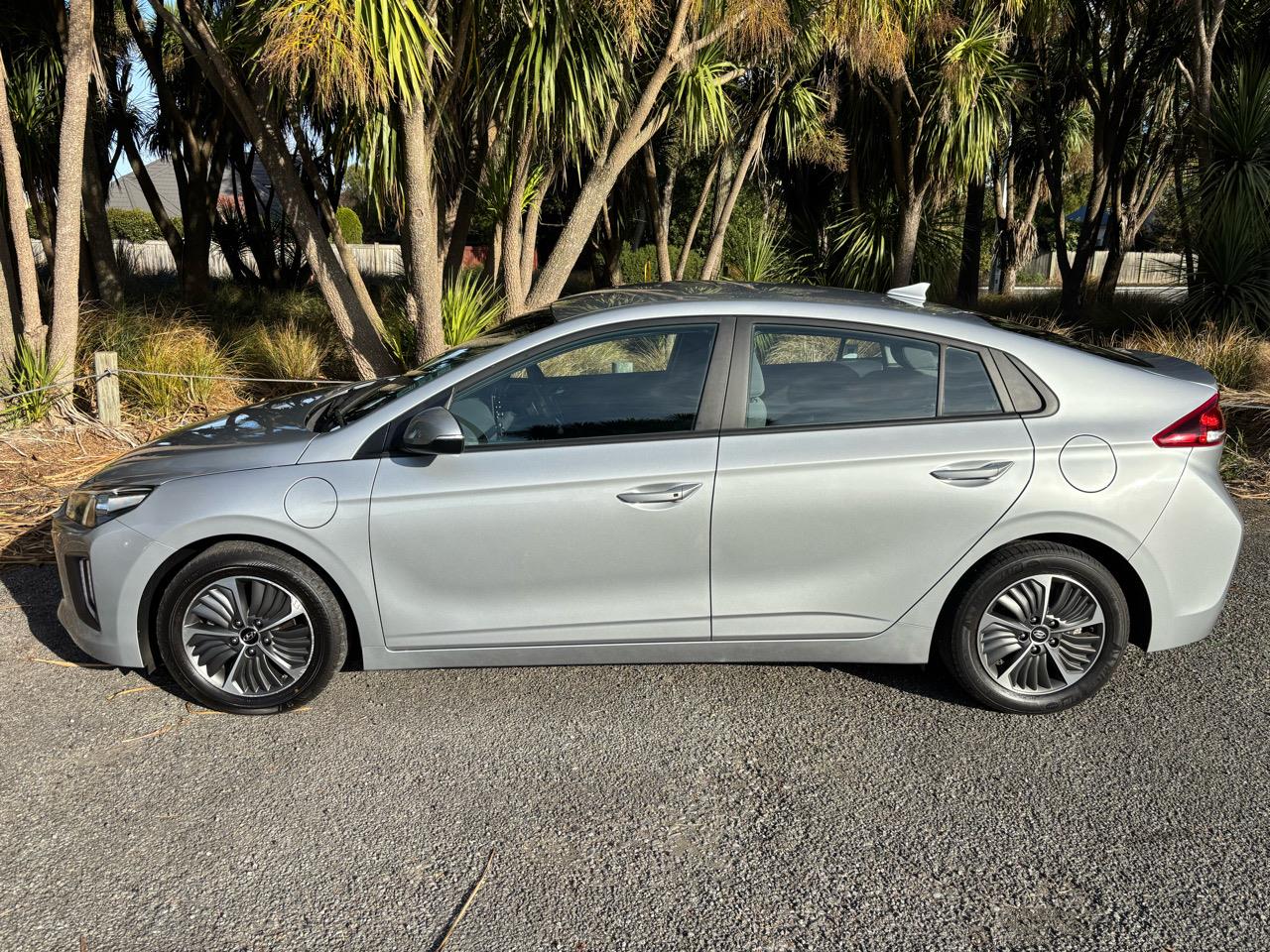 2022 Hyundai Ioniq