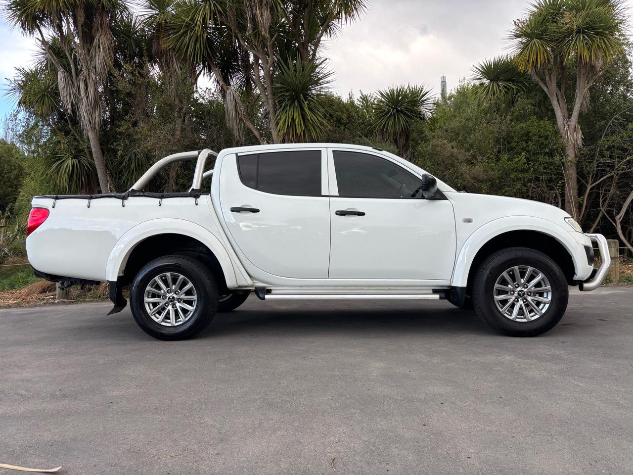 2013 Mitsubishi Triton