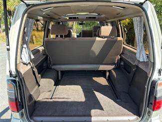 1998 Toyota Hiace - Thumbnail