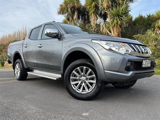 2015 Mitsubishi Triton - Thumbnail