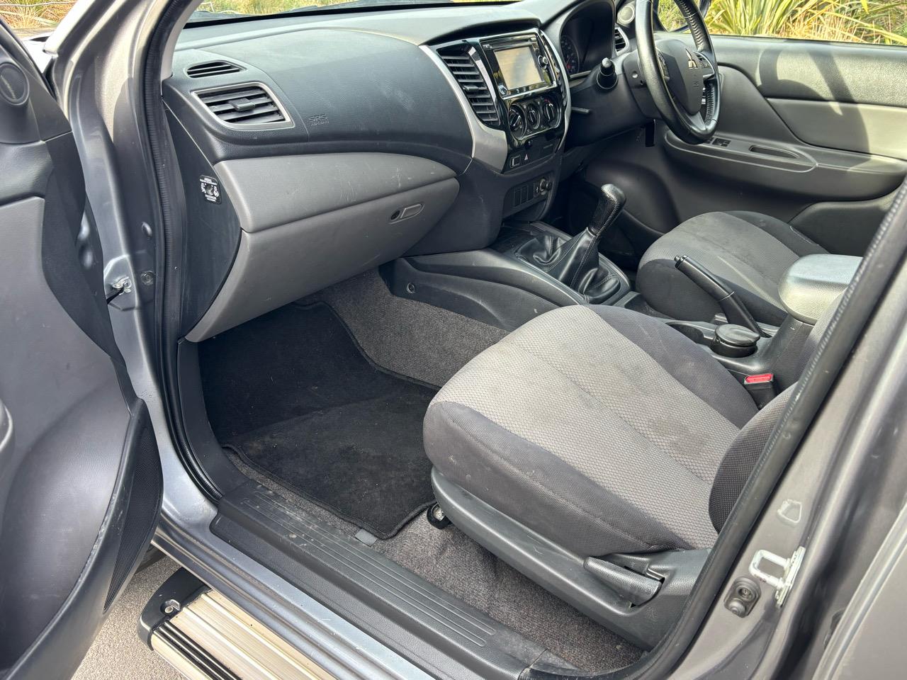 2015 Mitsubishi Triton