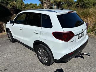 2019 Suzuki Vitara - Thumbnail