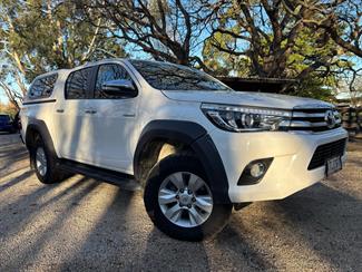2017 Toyota Hilux - Thumbnail