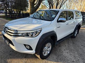 2017 Toyota Hilux - Thumbnail