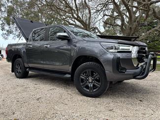 2021 Toyota Hilux - Thumbnail