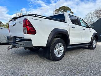 2017 Toyota Hilux - Thumbnail