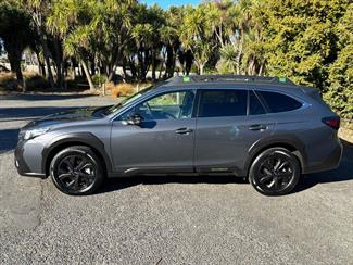2022 Subaru Outback - Thumbnail