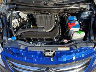 2016 Suzuki Swift - Thumbnail
