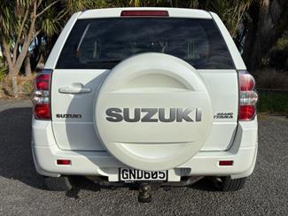 2012 Suzuki Grand Vitara - Thumbnail