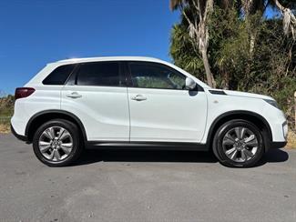2020 Suzuki Vitara - Thumbnail