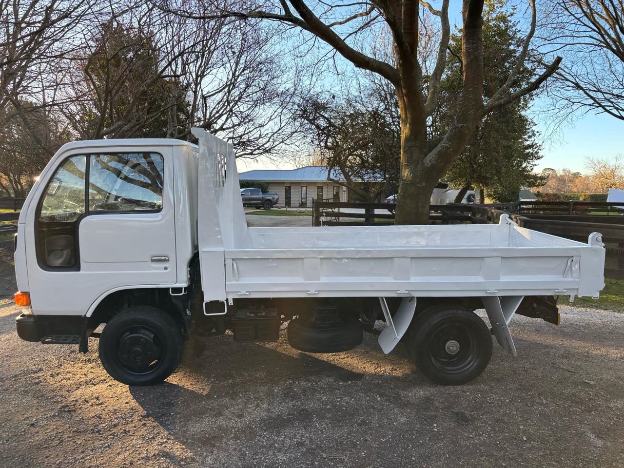 1992 Nissan Atlas