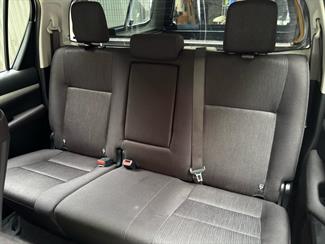 2022 Toyota Hilux - Thumbnail