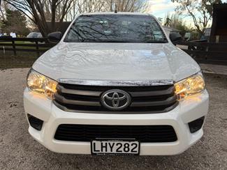 2018 Toyota Hilux - Thumbnail