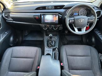 2018 Toyota Hilux - Thumbnail
