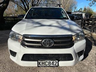 2017 Toyota Hilux - Thumbnail