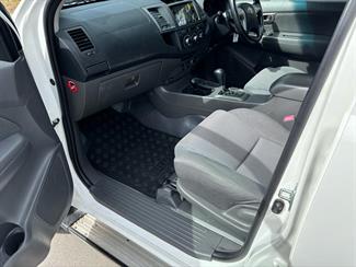 2014 Toyota Hilux - Thumbnail