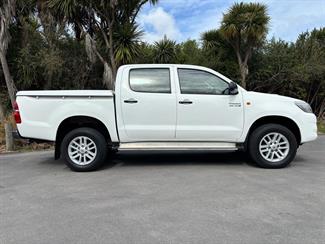 2014 Toyota Hilux - Thumbnail