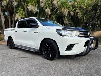 2016 Toyota Hilux - Thumbnail