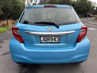 2016 Toyota Yaris - Thumbnail