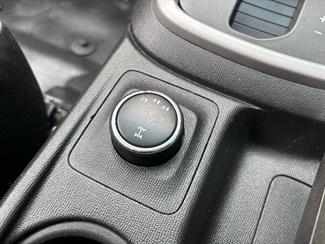 2019 Holden Colorado - Thumbnail