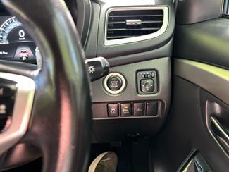 2022 Mitsubishi Pajero Sport - Thumbnail