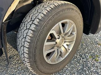 2017 Toyota Hilux - Thumbnail
