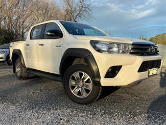 2017 Toyota Hilux - Thumbnail