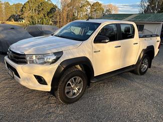 2017 Toyota Hilux - Thumbnail
