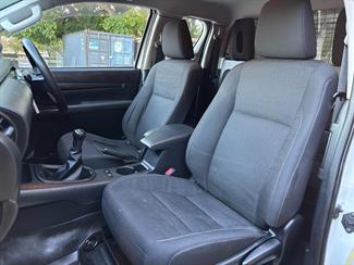 2019 Toyota Hilux - Thumbnail