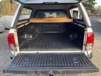 2017 Toyota Hilux - Thumbnail