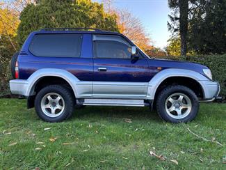 1997 Toyota Land Cruiser Prado - Thumbnail