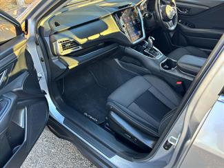 2021 Subaru Outback - Thumbnail