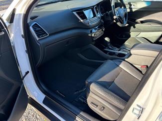 2017 Hyundai Tucson - Thumbnail