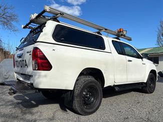 2016 Toyota Hilux - Thumbnail