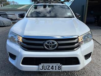 2016 Toyota Hilux - Thumbnail