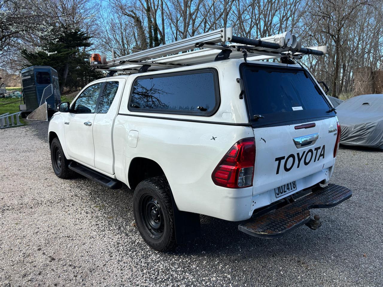 2016 Toyota Hilux