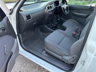 2003 Ford Courier - Thumbnail